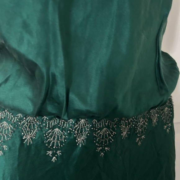 BCBG Maxazria Green 100% Silk Dress -Size 4 - Picture 2 of 6